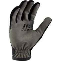 Daehlie Glove Summer