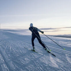 Daehlie Jacket Kikut For Women -Daehlie 3972 333244 23515 model 4 2b02168b 5ccc 4847 8edd 0a7f1601c17f original